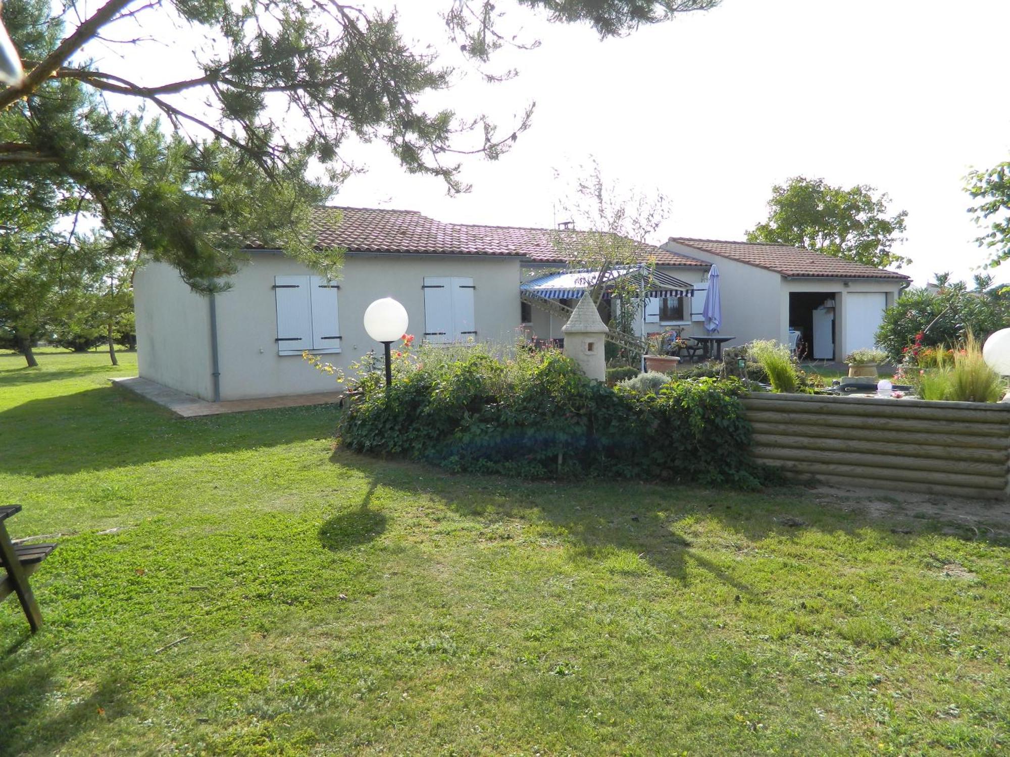 Chambre D'Hotes Les 3 Moulins Cozes Dış mekan fotoğraf