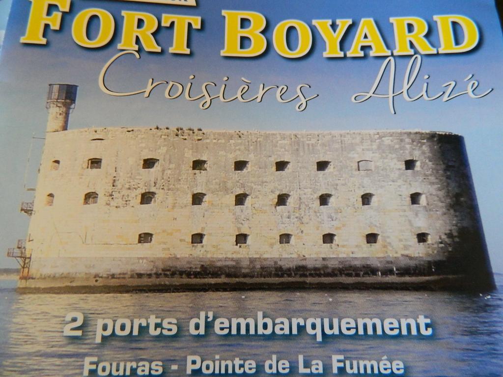 Chambre D'Hotes Les 3 Moulins Cozes Dış mekan fotoğraf