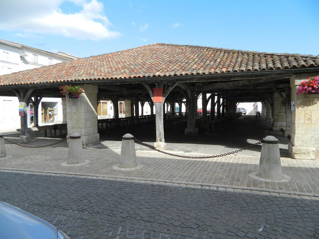 Chambre D'Hotes Les 3 Moulins Cozes Dış mekan fotoğraf